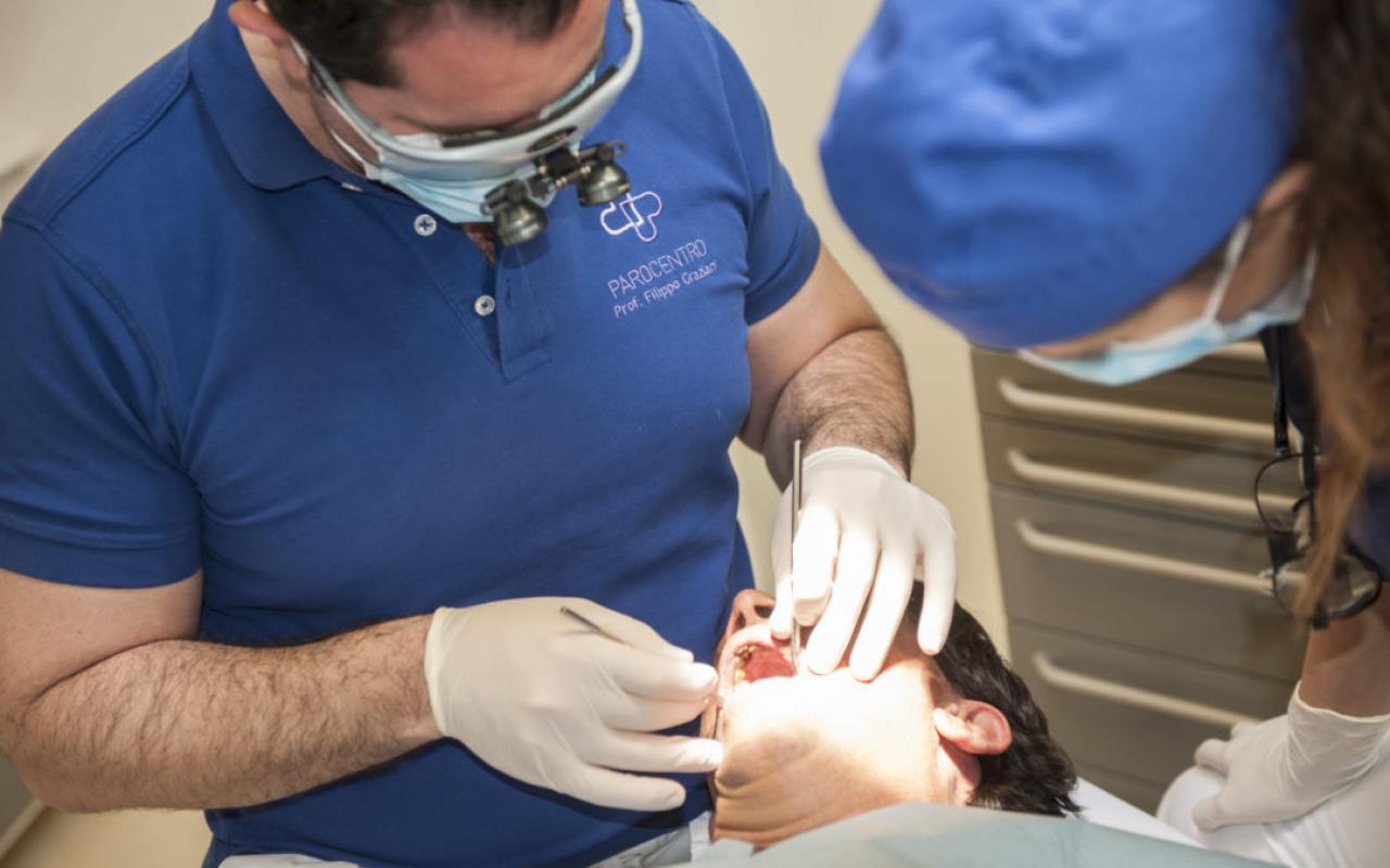 La parodontite come patologia “sistemica”: rischi e trattamenti sono legati alla salute dell’intero organismo