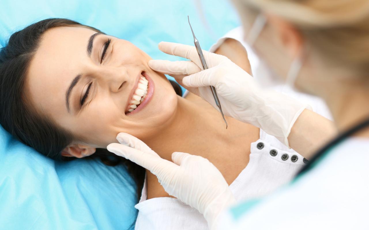 Sintomi e trattamento della parodontite 